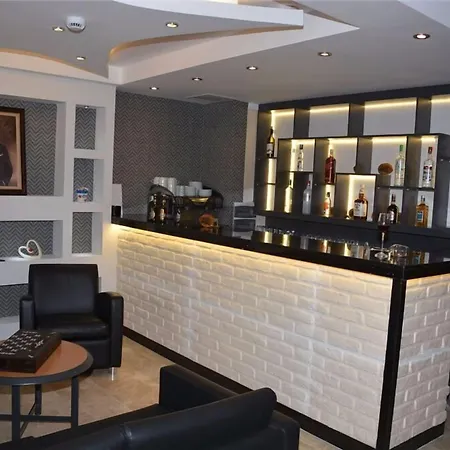 Smyrna Hotel 4*